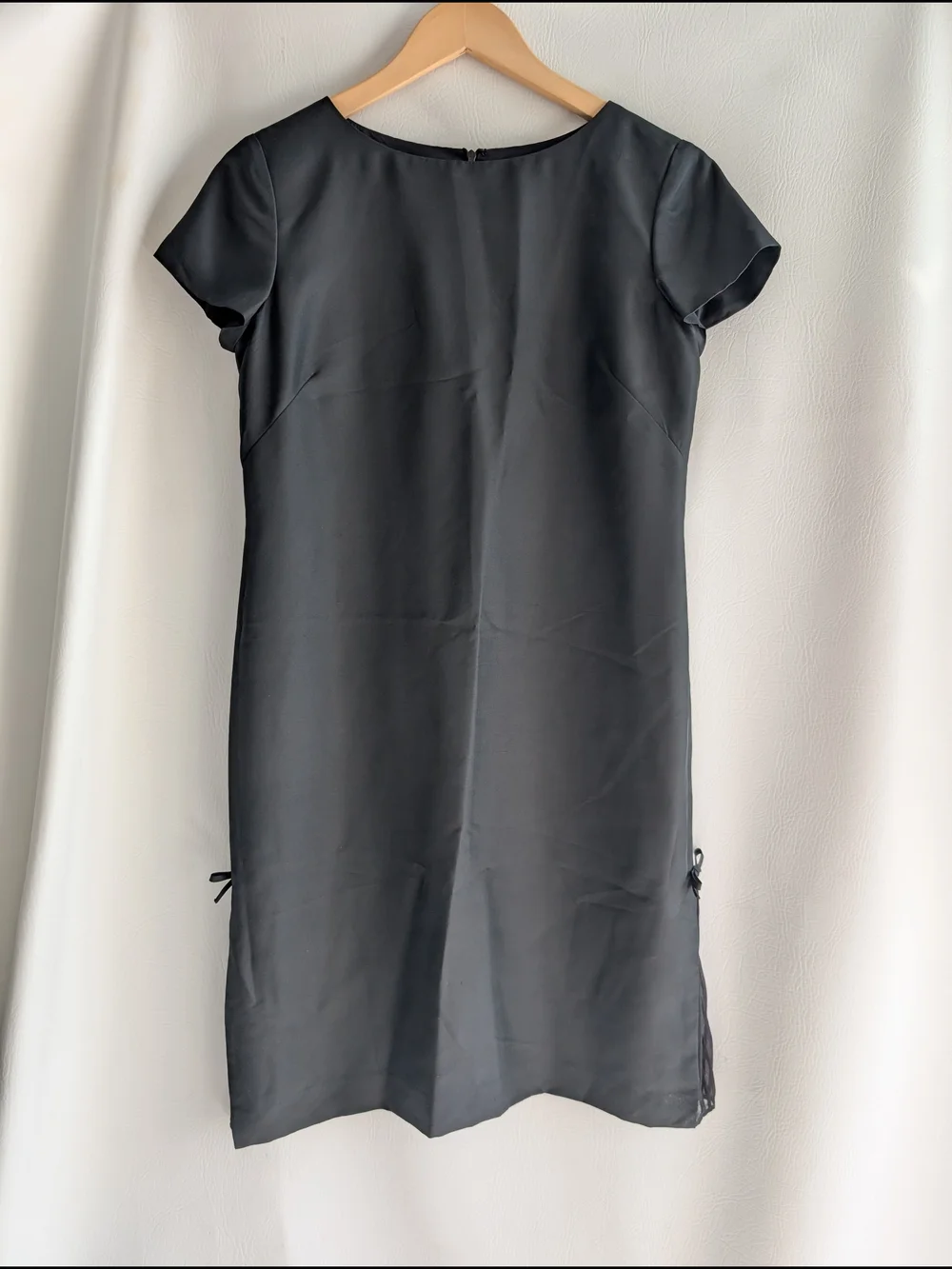 Talbots Black Silk LBD Short-Sleeve Lined Sheath Dress Ruffle Bow Detail - 8